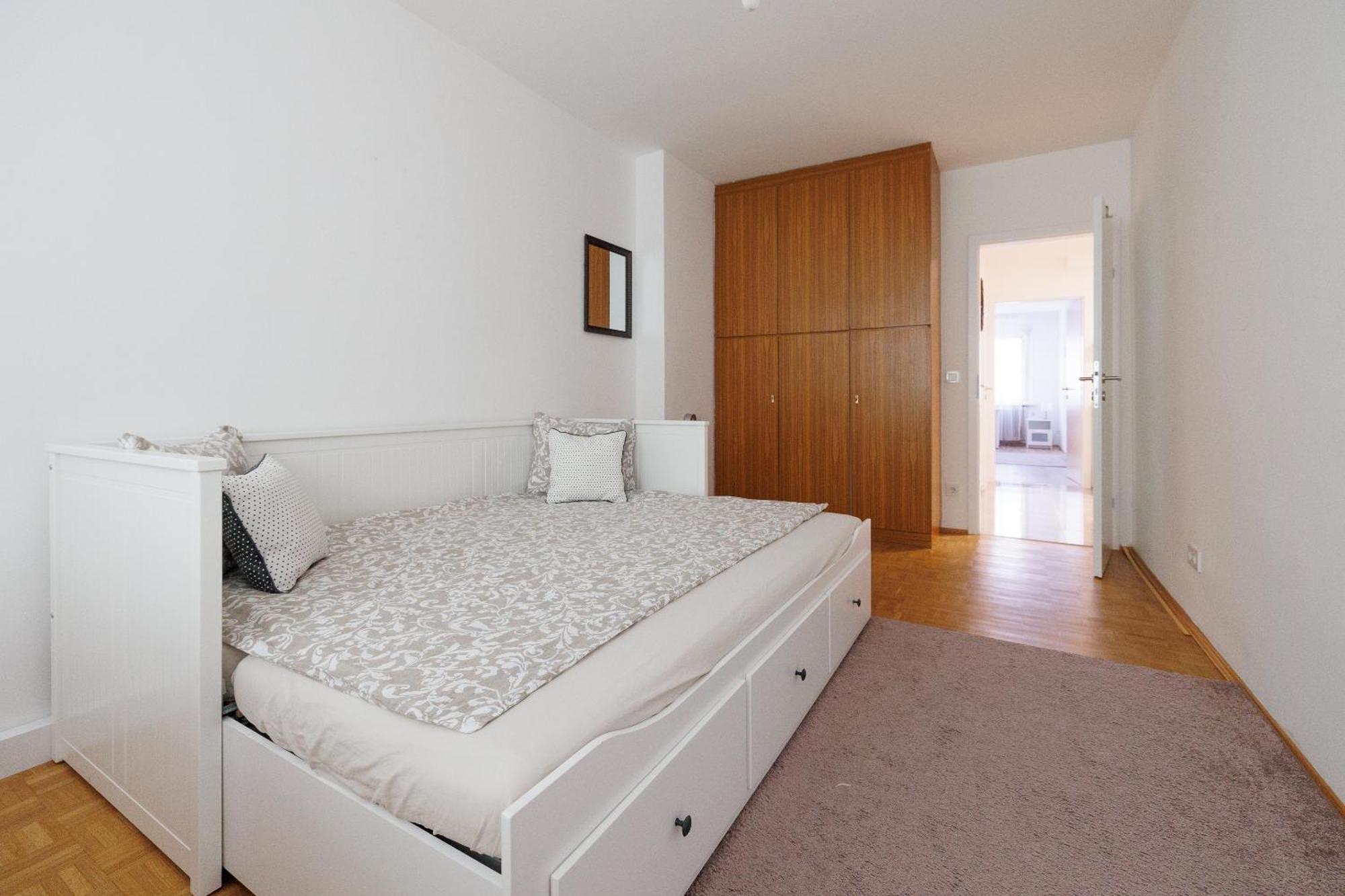 Cozy, Spacious And Charming 4 Bedrooms Apartament 비엔나 외부 사진